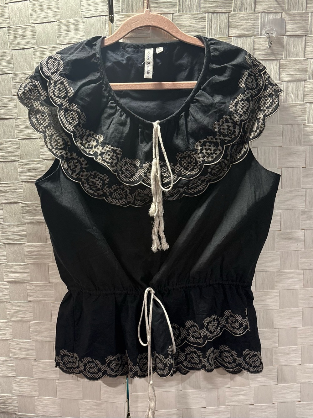 Robbi & Nikki Embroidered peasant top, silk/cotton, Whimsigoth, bohemian, fairy